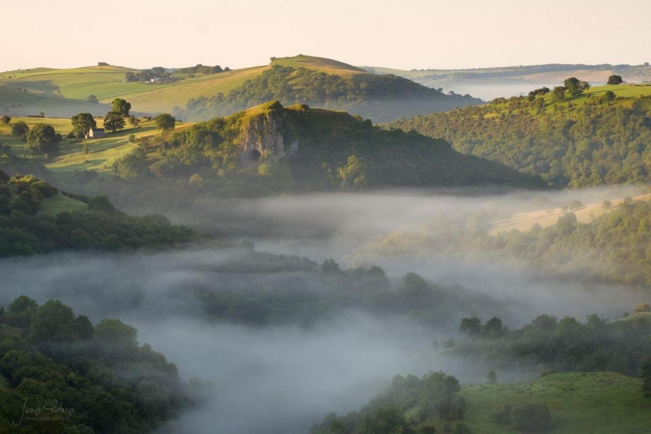 Chic 2 Bed Peak District Cottage Barn Near Alton Towers, Polar Bears, Chatsworth House Leek Bagian luar foto